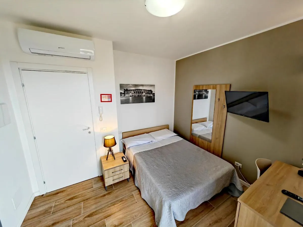 アパートホテル Residenza Delizia Camere & Appartamenti 